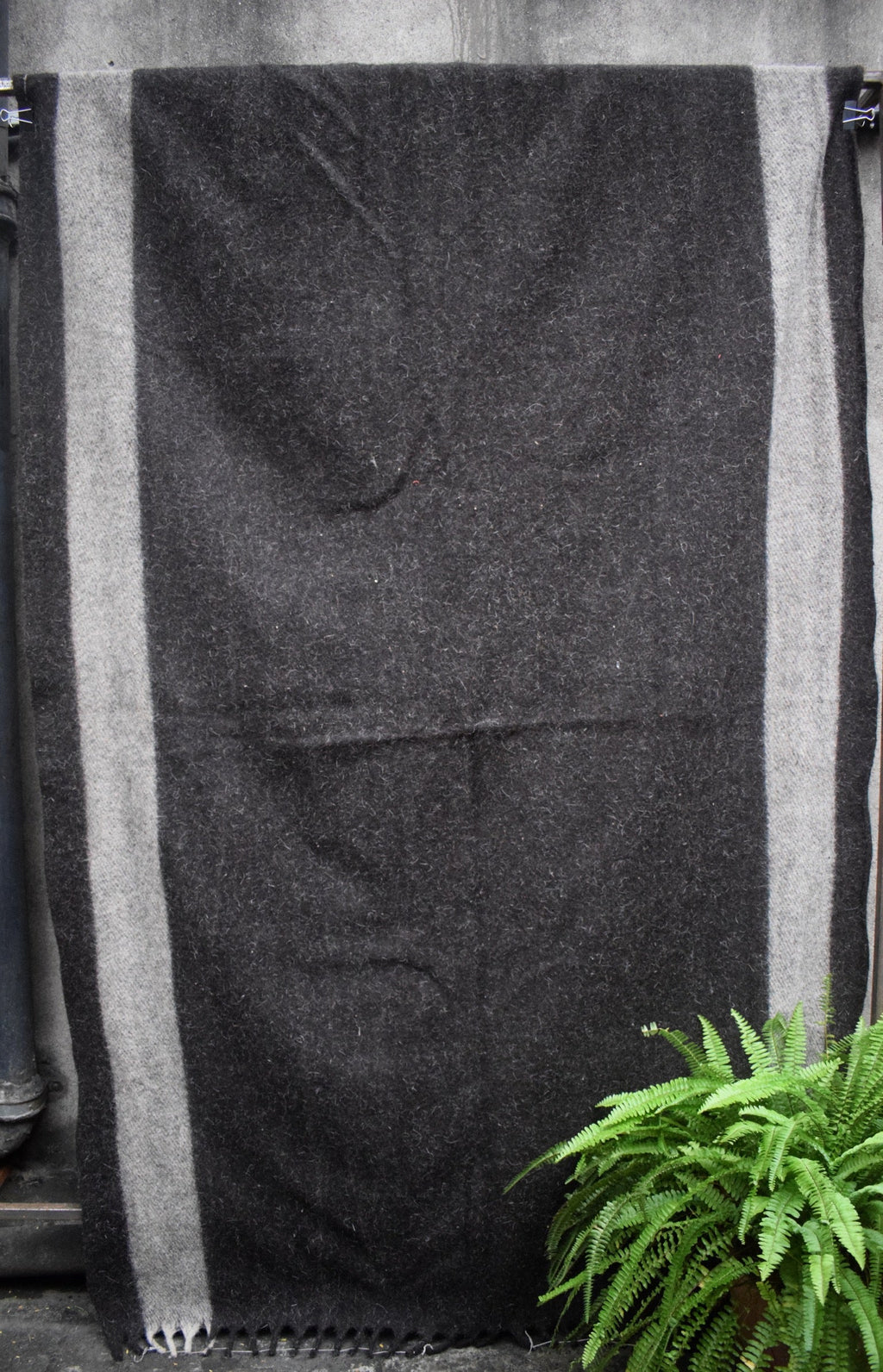 Trishul Floor Rug - Ghongadi.com