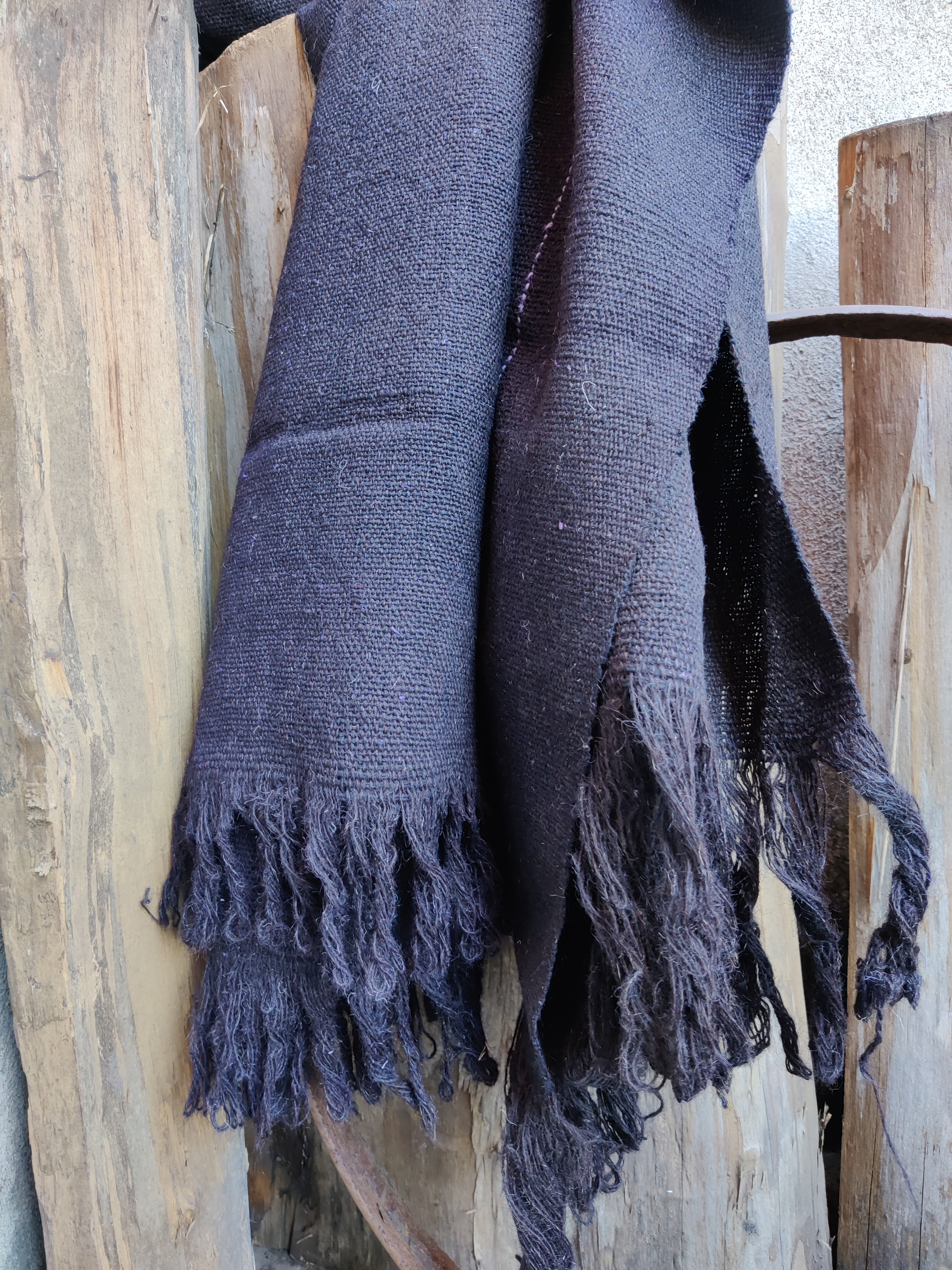 Jawal/Virgin Wool Black Ghongadi