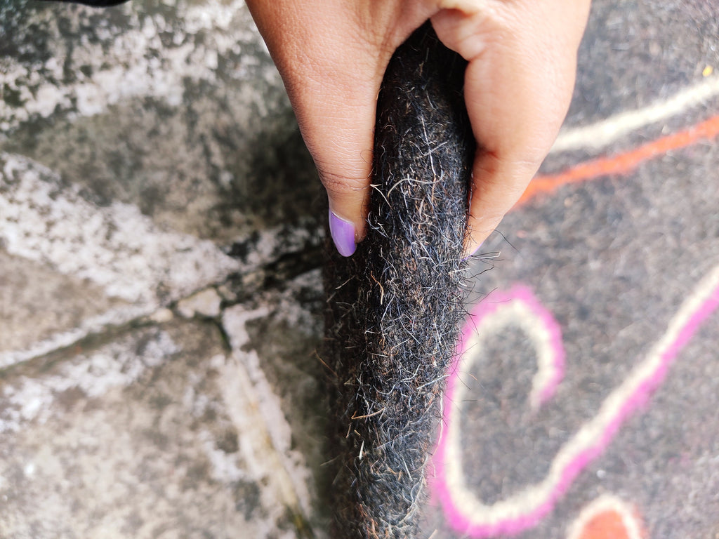 Jen - The Woollen Carpet (Black)