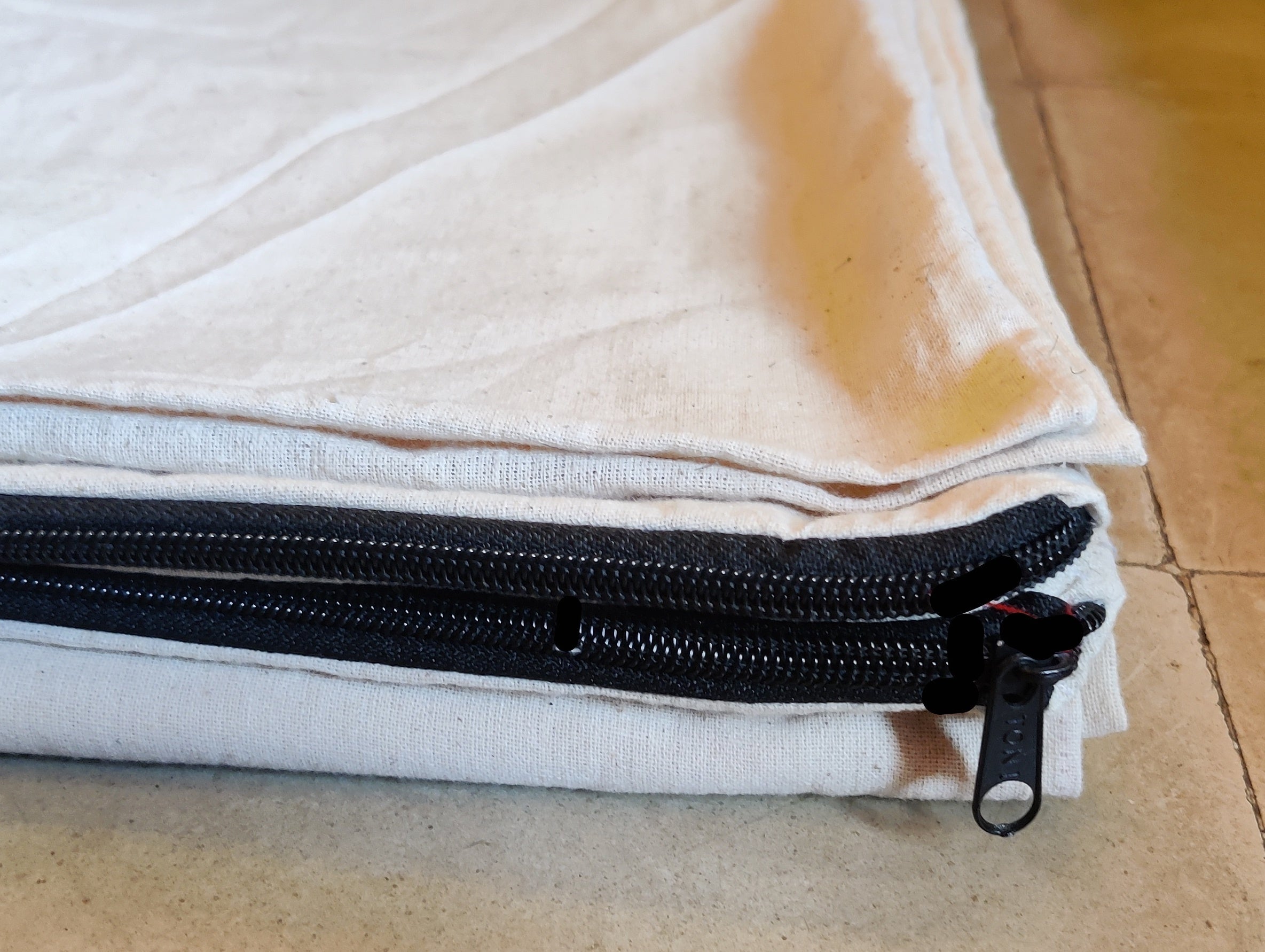 Jen - The Woollen Carpet (Black)