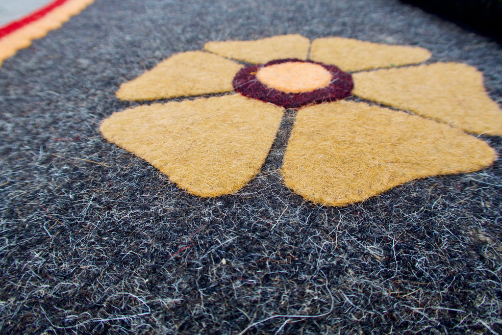 Namda Jen - Ghongadi.com